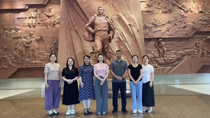 会计学院教师党支部开展“追寻焦裕禄精神，筑牢党性根基”主题党日活动